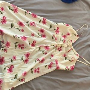 Cute summer dress, worn one time.